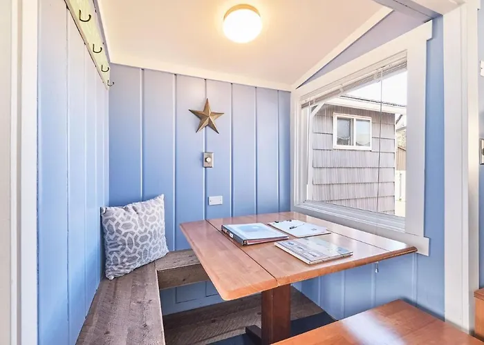 Beachside Bungalow #6