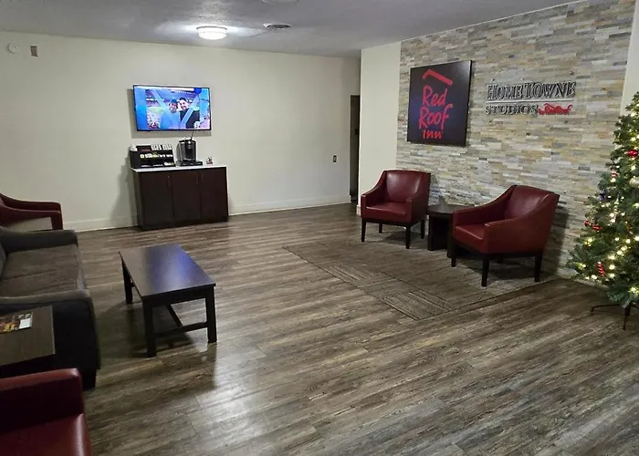 Hometowne Studios By Red Roof Lagrange
