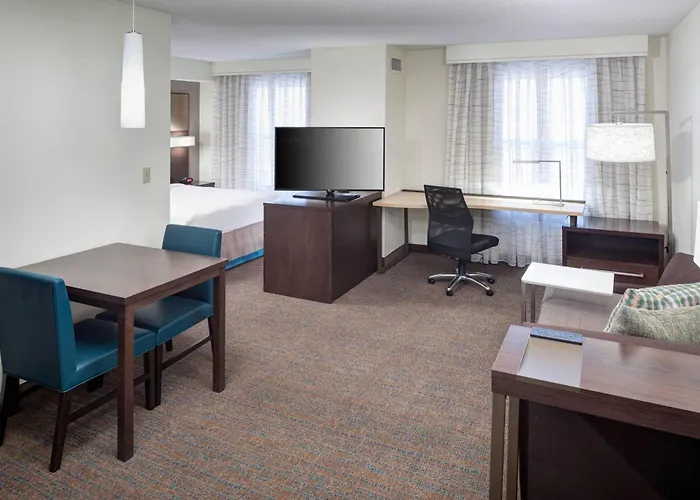 Residence Inn Kansas City Country Club Plaza