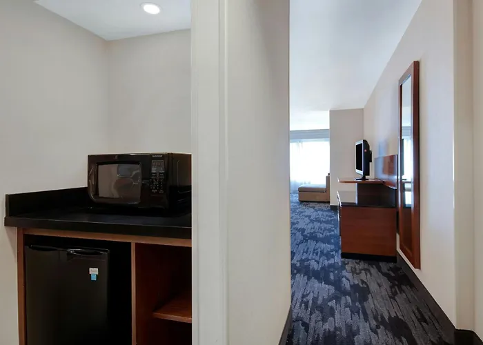 Fairfield Inn And Suites By Marriott Rochester West/Greece