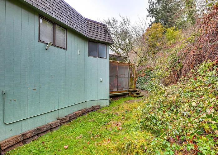 Autzen 4 Mi Away, Fenced Yard For Your Dog