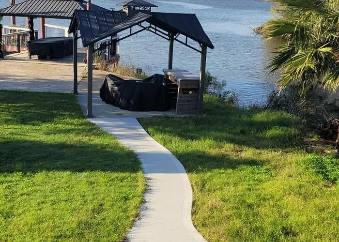 Waterfront Studio