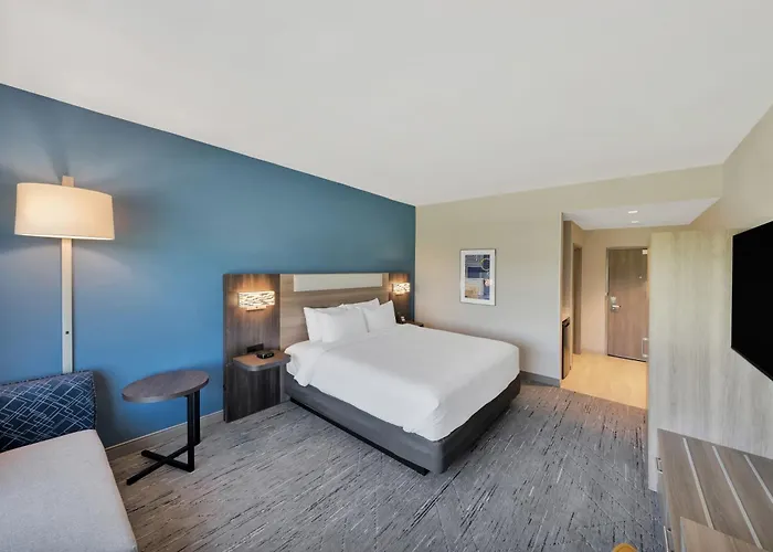 Holiday Inn Express & Suites Fort Walton Beach - Eglin Area By Ihg