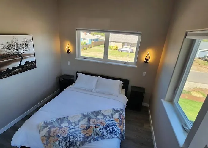 Modern Furnished Retreat