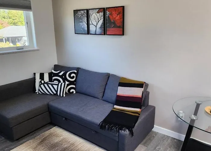 Modern Furnished Retreat