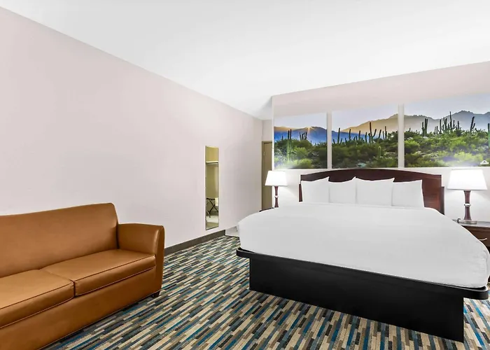 Days Inn & Suites By Wyndham Mesa Near Phoenix