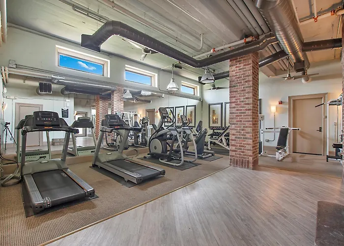 Charming 2 Bedroom Downtown Ft Worth