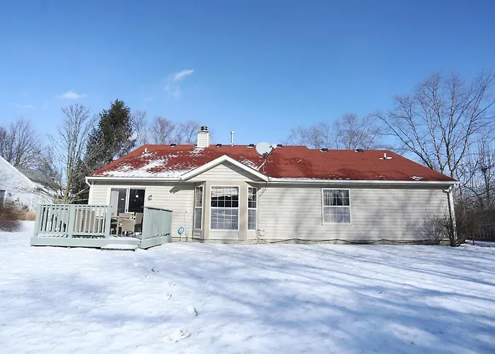 Neighborhood Ranch With Parks, 3 Miles To Purdue