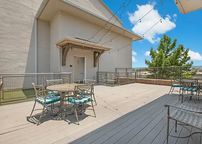 Vanity 2 Bedroom Loft Downtown Ft Worth