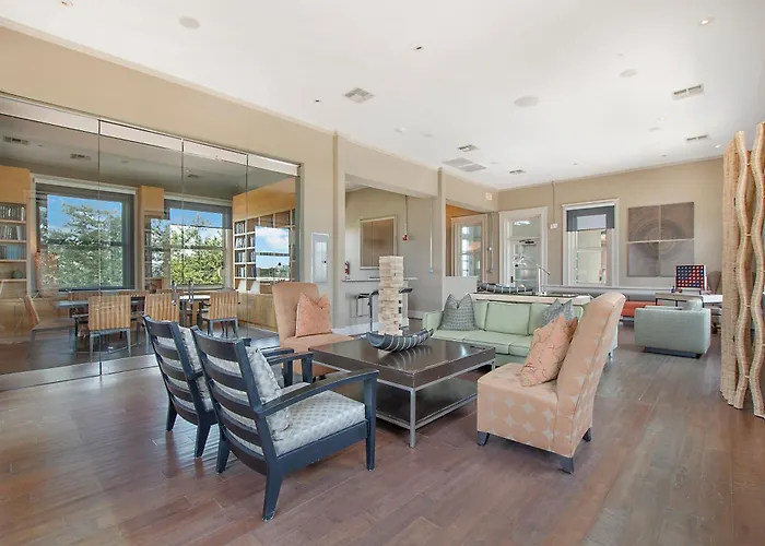 Vanity 2 Bedroom Loft Downtown Ft Worth