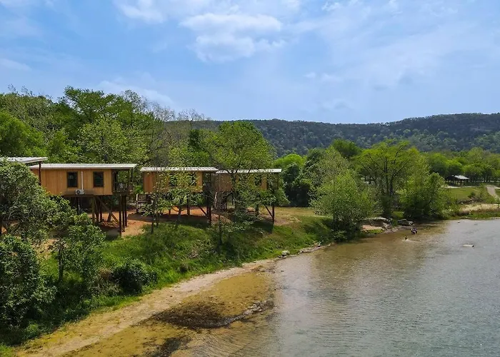 Waterfront Sky Cabin 1