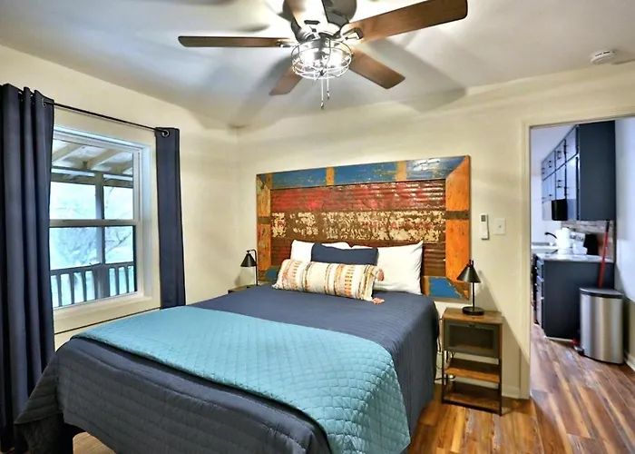 The Hala Lodge And Campground -Riverfront Class 5 -2Bed 2Bath On Nantahala River