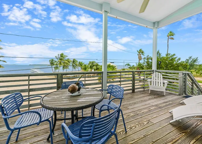 Tiki Beach - Big Pine Key