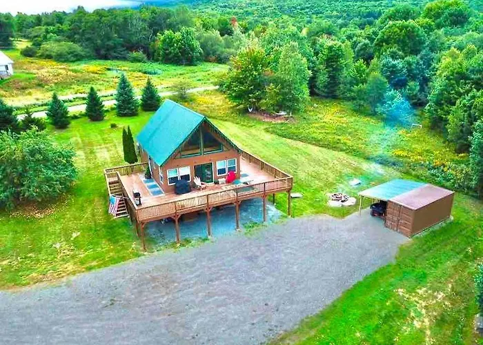 Journeys End Chalet - Minutes To Jay Peak!