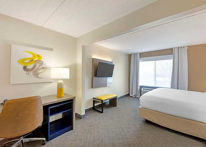 Comfort Inn & Suites Arlington Heights - Schaumburg