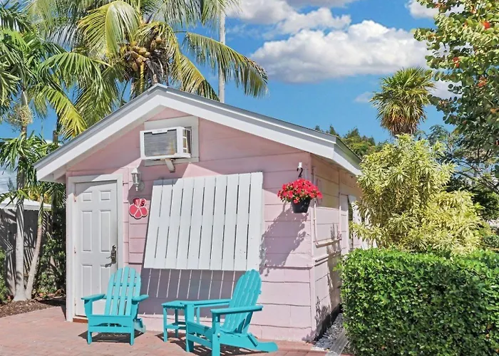 Tropical Cottages