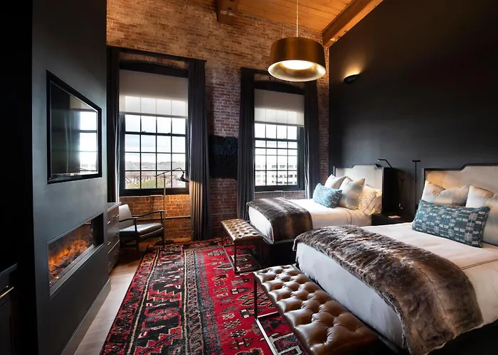 The Lincoln Hotel
