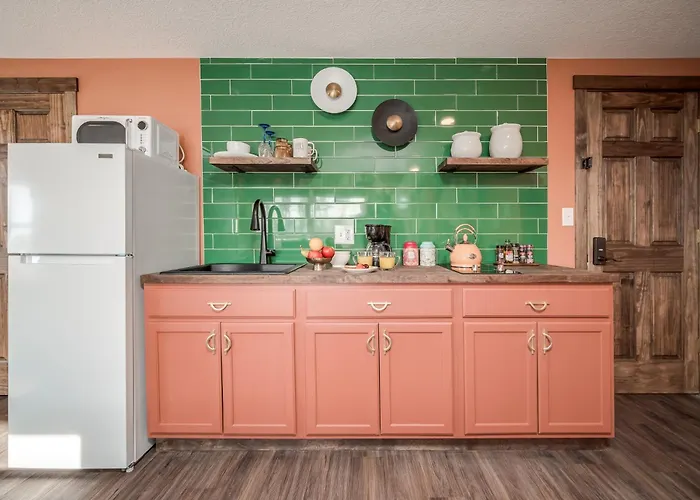 Boutique Hotel King, Queen & Kitchen Suites Easy Drive To Downtown