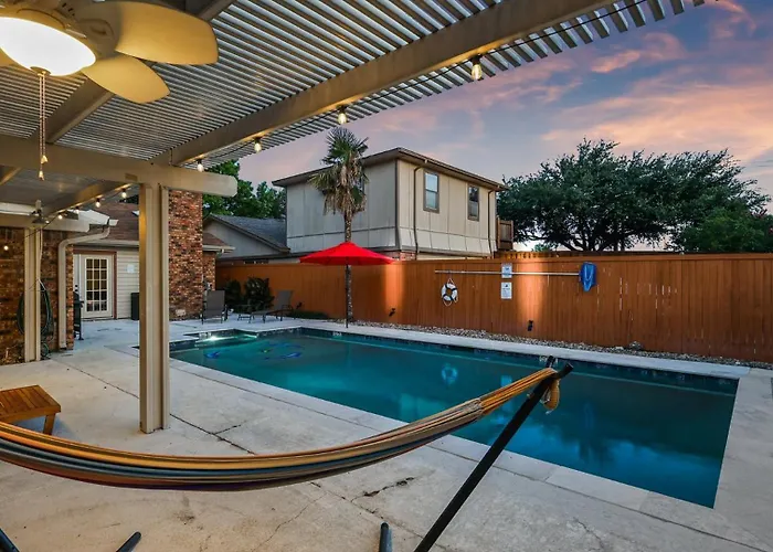 Spectacular 4Br 2,5Ba Holiday Home With Pool And Grill