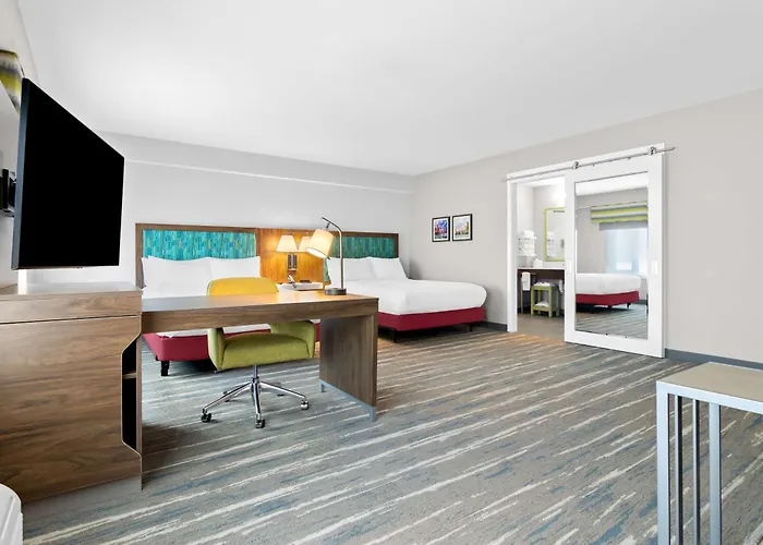 Hampton Inn & Suites Chicago Medical District Uic