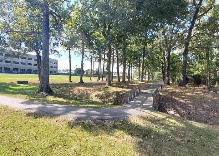Enjoyable Stay And Play Near Casino And Hospital
