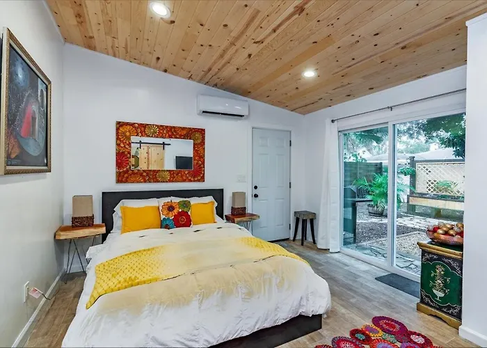 The Sapphire Suite