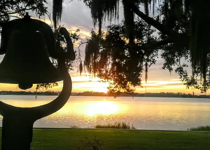 Lakefront Cottage Orlando-Tampa