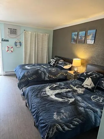 White'S Motel & Sports Lounge