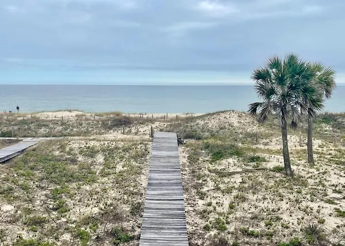 The Sandy Turtle-Beachfront-Pet Friendly