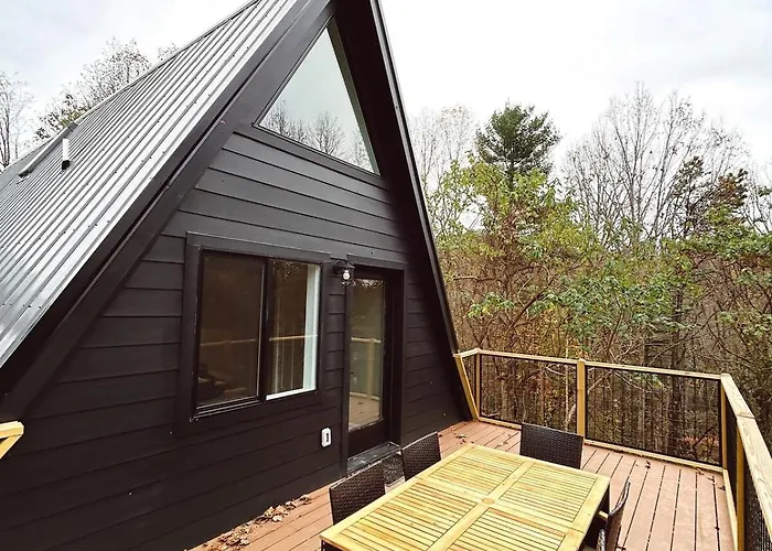 The Coop New A-Frame Hot Tub, Fire Pit, Loft