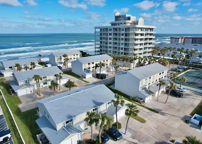 Zen Beach Retreat - Ocean View Townhouse -No Drive Beach
