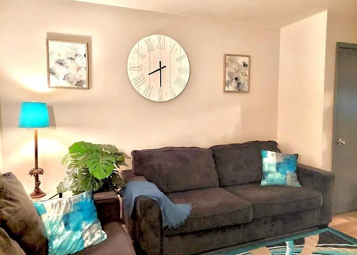 Comfy Home~Teal Feel~Sleeps 8