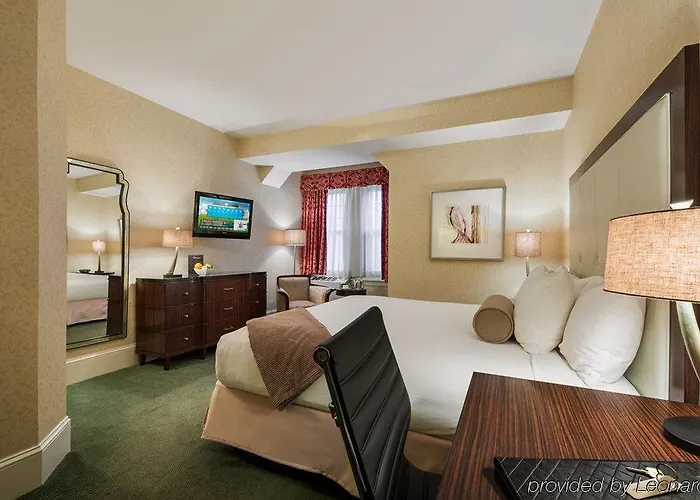 Wayne Hotel
