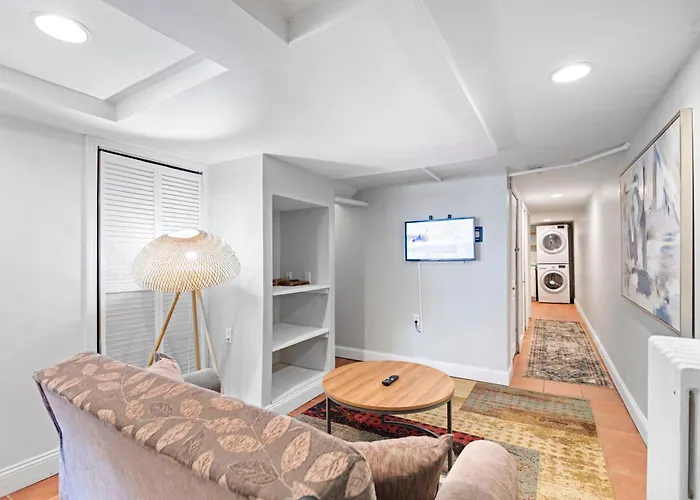 Columbia Heights Townhouse