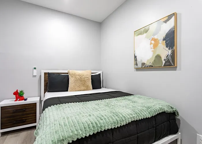Modern Escape 3Br Apt With Parking