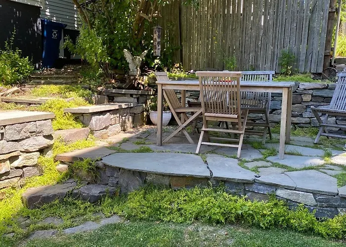 Peaceful Oasis On Munjoy Hill 1St Flr 3Br Parking