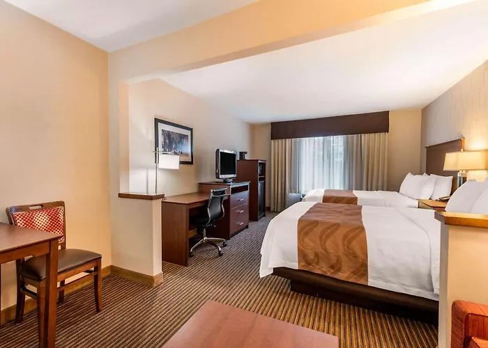 Quality Inn & Suites University Fort Collins