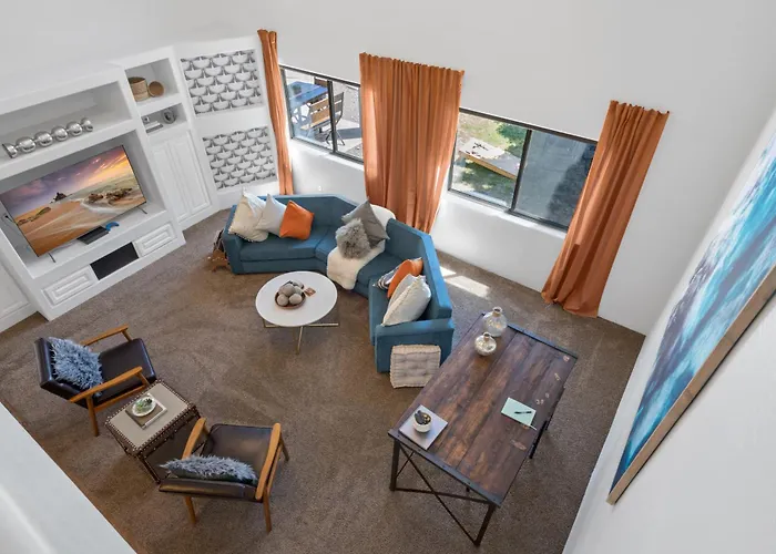 5 Bedroom 4 Bath Boutique Home Premium Location + Heated Pool Option