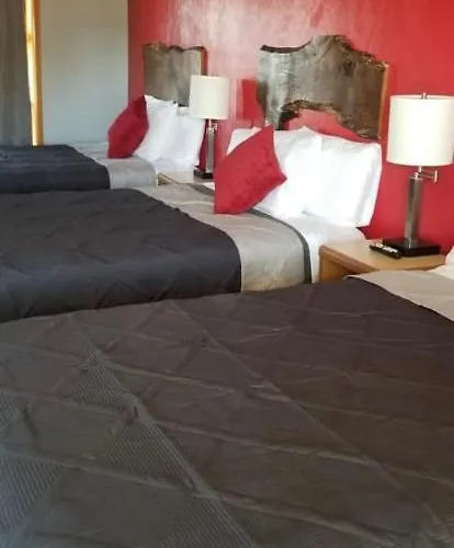 Tri-State Wood Inn