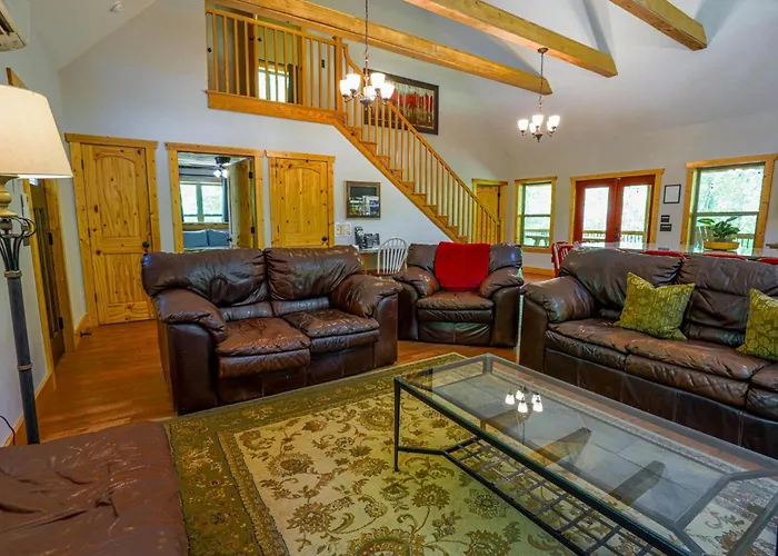 New Listing! Wine Country Retreat - 2 Bed, Hot Tub