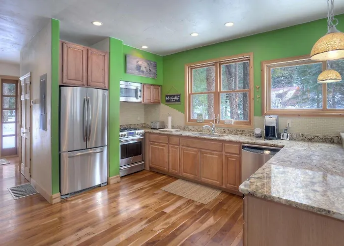 189 High Trails Creekside Retreat