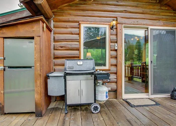 Montana Mountain Getaway - 1 Mi To Yellowstone!