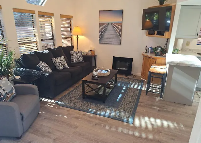 Ocean Cabin 19 With Jacuzzi Pet Friendly