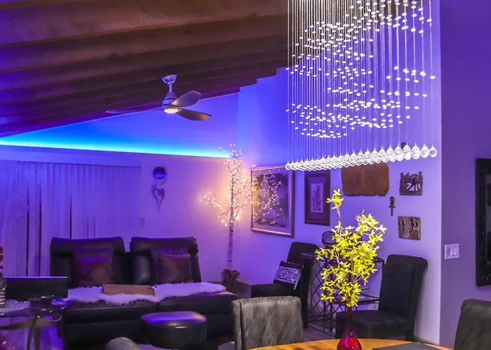1 Mi To Dtwn: Scenic Prescott Hillside Retreat!