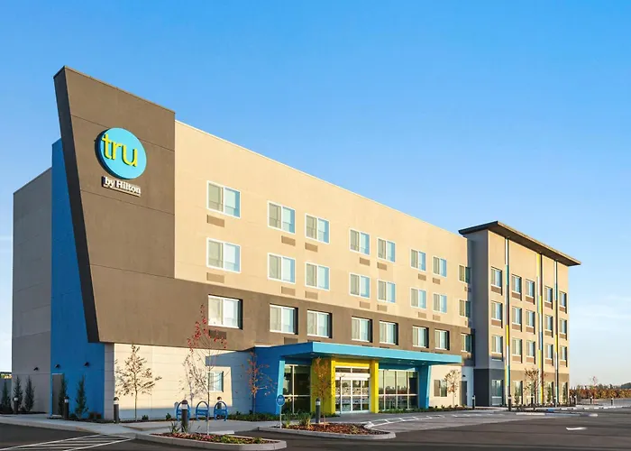 Tru By Hilton Lodi