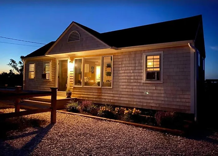 North Truro Pet-Friendly Home Near Secluded Beach