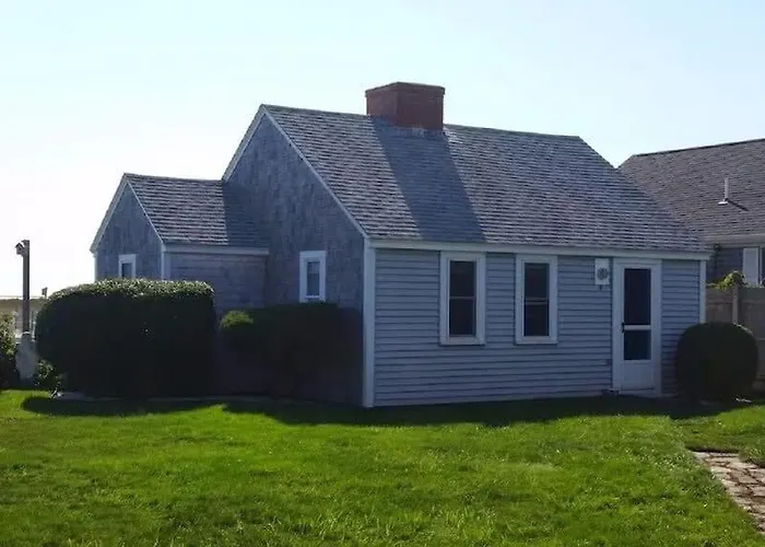 North Truro Beachfront Cottage With Cozy Backyard