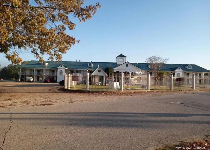Americana Inn
