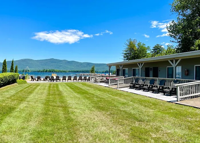 Waters Edge Lodge
