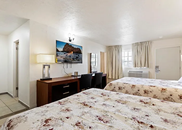 Temple View Inn